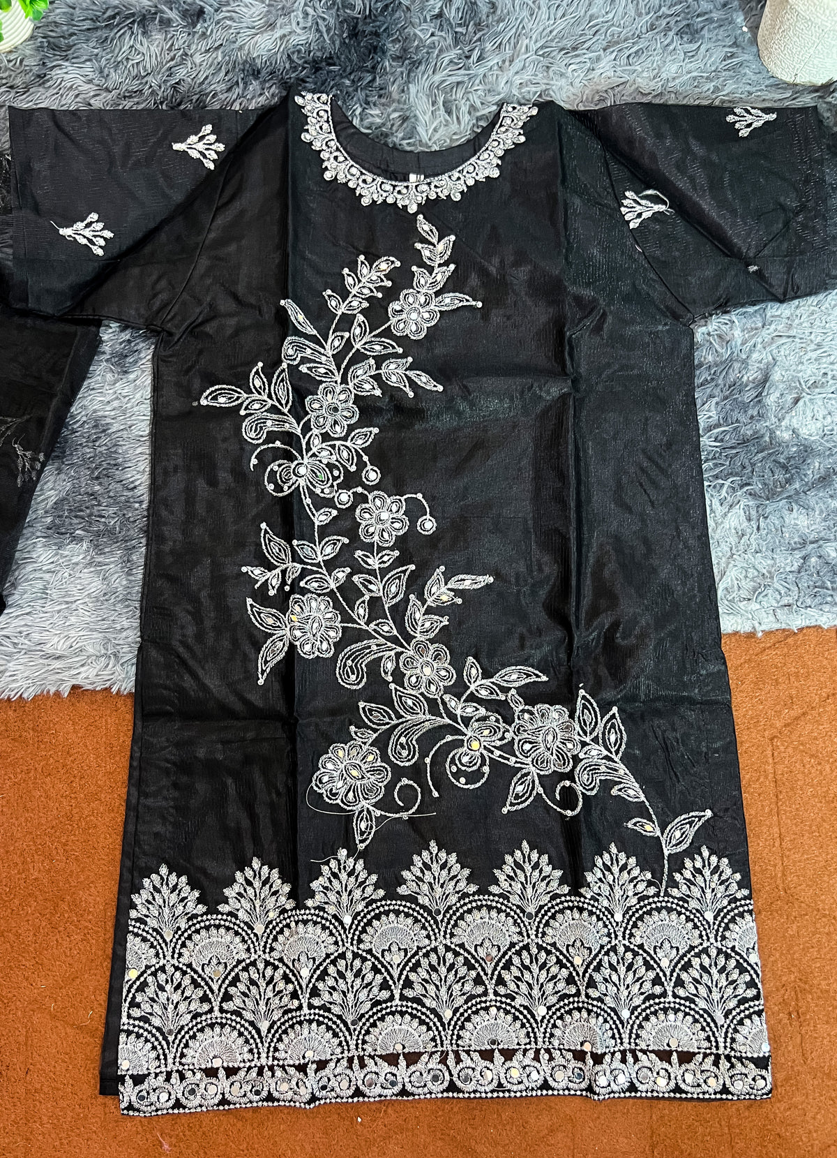 Luxury Embroidered 3-Piece Suit Flapper Style