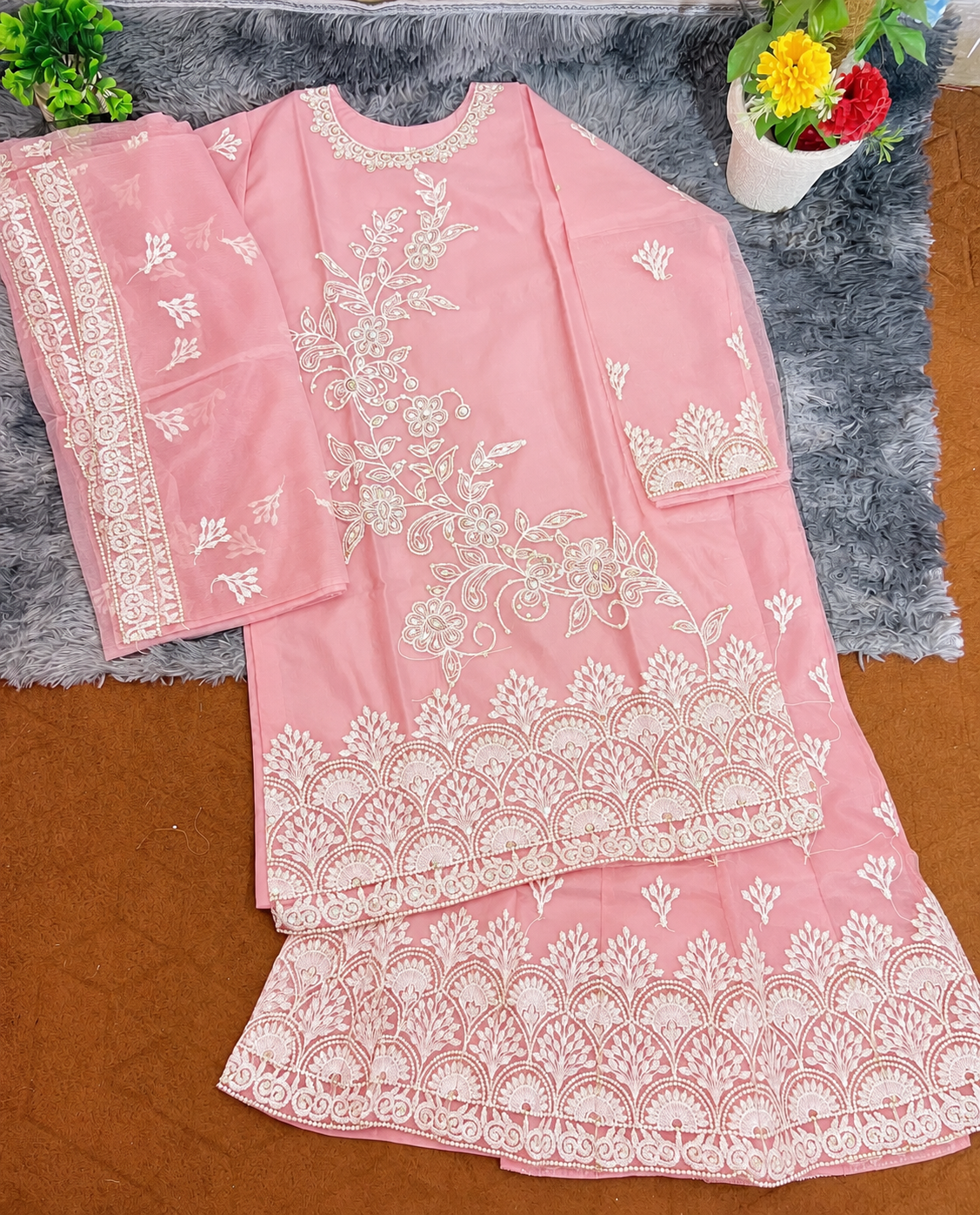 Luxury Embroidered 3-Piece Suit Flapper Style