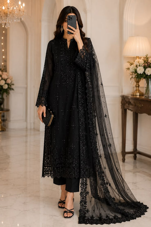 Elegant Ladies Suit designed for timeless sophistication